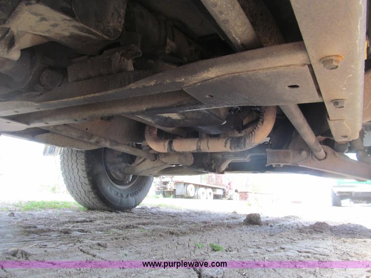 image for item B5127 1994 Chevrolet K3500 Silverado pickup truck