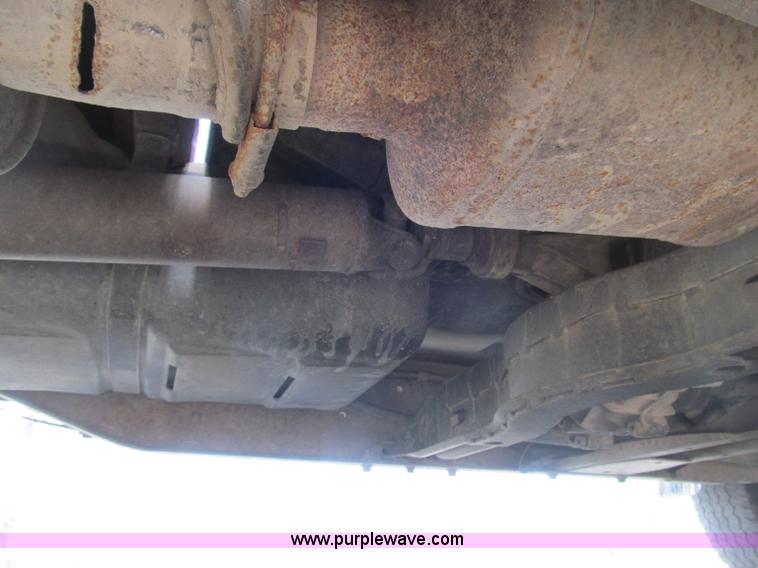 image for item B5127 1994 Chevrolet K3500 Silverado pickup truck