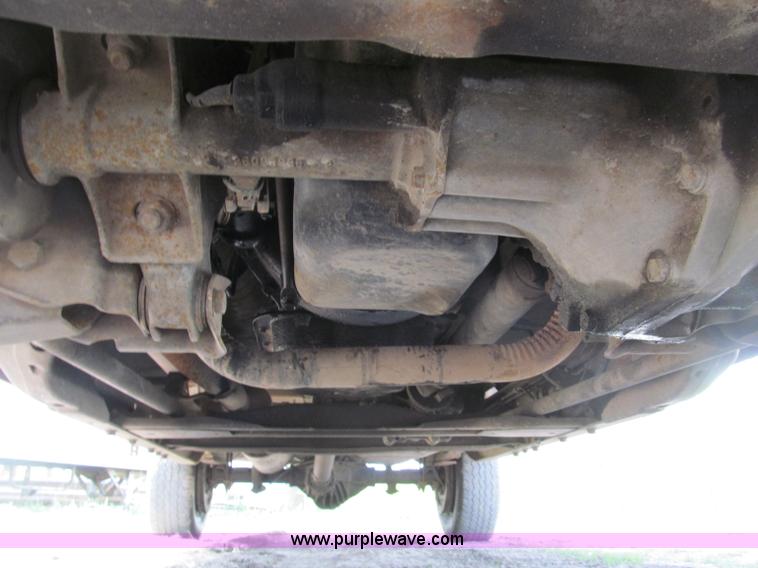 image for item B5127 1994 Chevrolet K3500 Silverado pickup truck