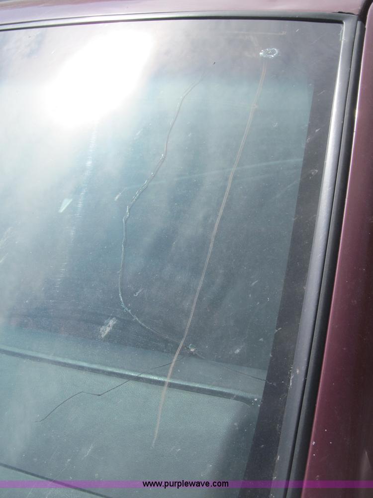 image for item B5127 1994 Chevrolet K3500 Silverado pickup truck