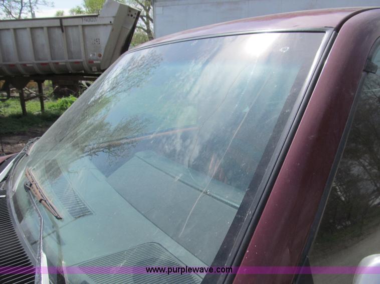 image for item B5127 1994 Chevrolet K3500 Silverado pickup truck