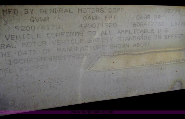 image for item B5127 1994 Chevrolet K3500 Silverado pickup truck