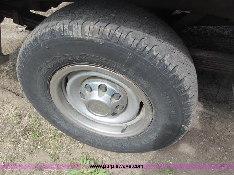 image for item B5127 1994 Chevrolet K3500 Silverado pickup truck