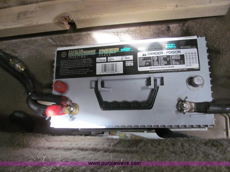 image for item B5128 1993 Chevrolet Suburban C1500 SUV