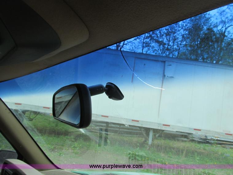 image for item B5128 1993 Chevrolet Suburban C1500 SUV