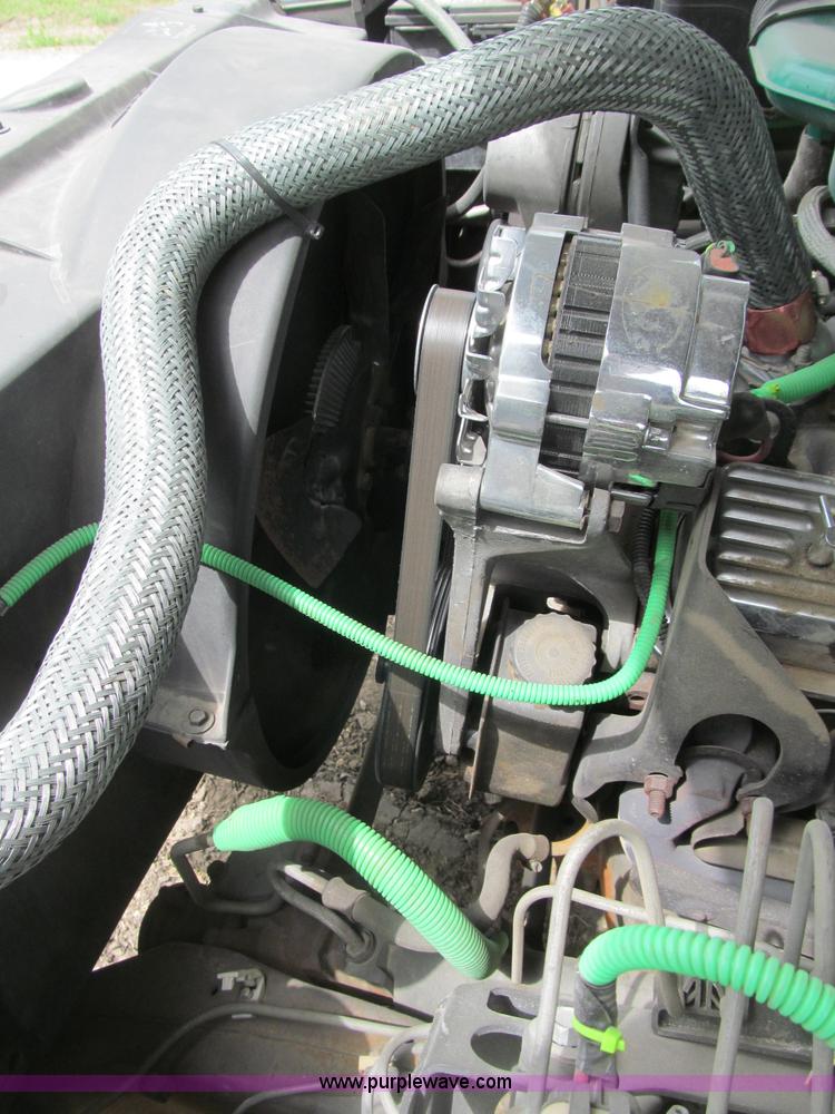 image for item B5128 1993 Chevrolet Suburban C1500 SUV