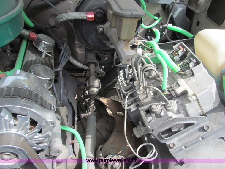 image for item B5128 1993 Chevrolet Suburban C1500 SUV