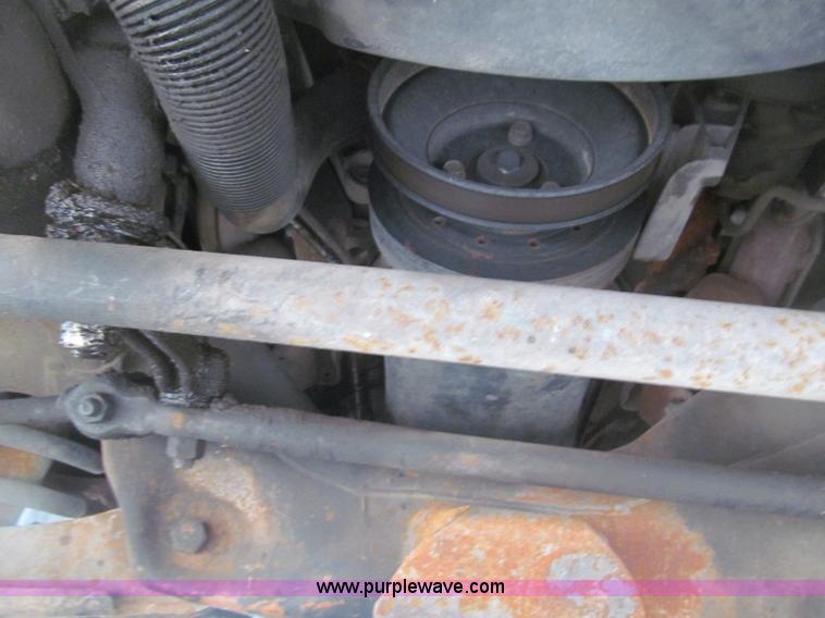 image for item B5128 1993 Chevrolet Suburban C1500 SUV