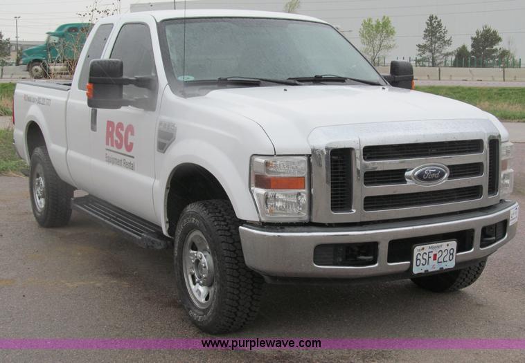 image for item B5129 2008 Ford F250 XLT Super Duty SuperCab pickup truck