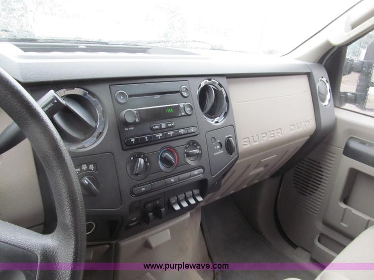 image for item B5129 2008 Ford F250 XLT Super Duty SuperCab pickup truck