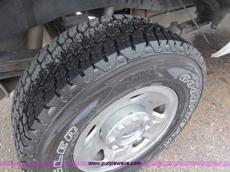 image for item B5129 2008 Ford F250 XLT Super Duty SuperCab pickup truck