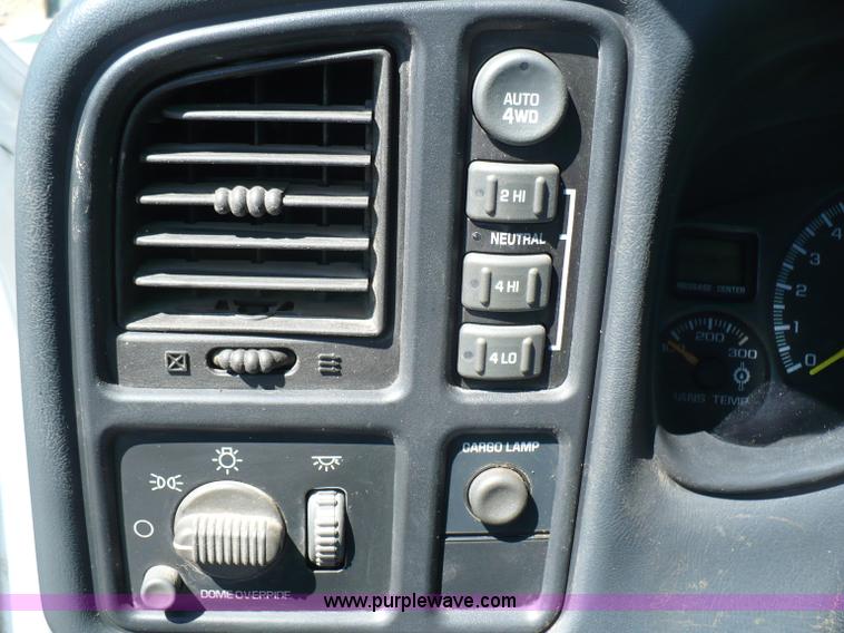 image for item B6316 2000 Chevrolet Silverado K2500 LS pickup truck