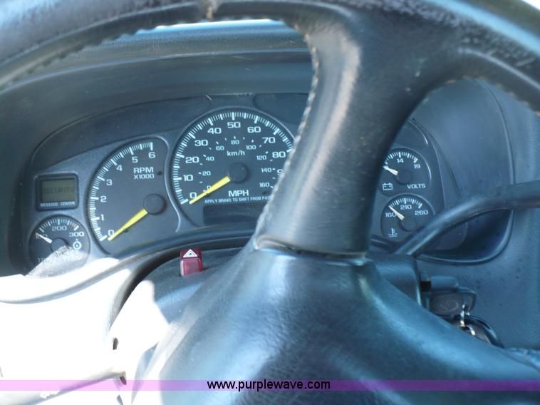 image for item B6316 2000 Chevrolet Silverado K2500 LS pickup truck