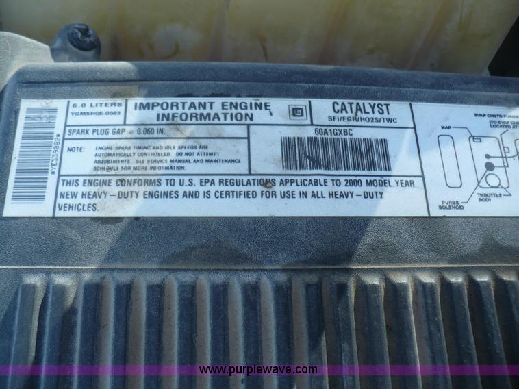 image for item B6316 2000 Chevrolet Silverado K2500 LS pickup truck