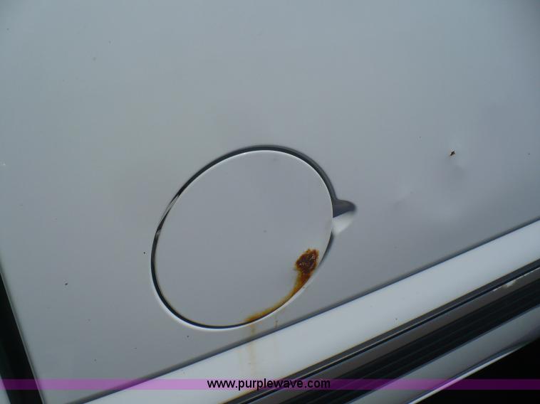 image for item B6316 2000 Chevrolet Silverado K2500 LS pickup truck