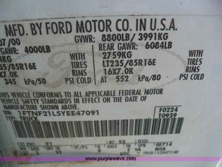 image for item B6317 2000 Ford F250 XLT Super Duty pickup truck