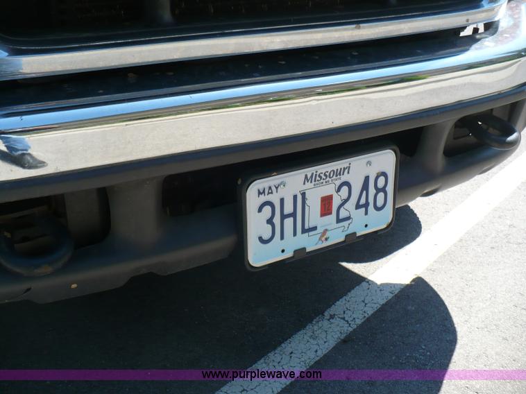 image for item B6318 2000 Ford F250 XLT Super Duty pickup truck