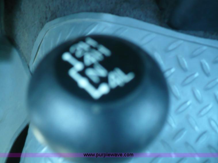 image for item B6318 2000 Ford F250 XLT Super Duty pickup truck