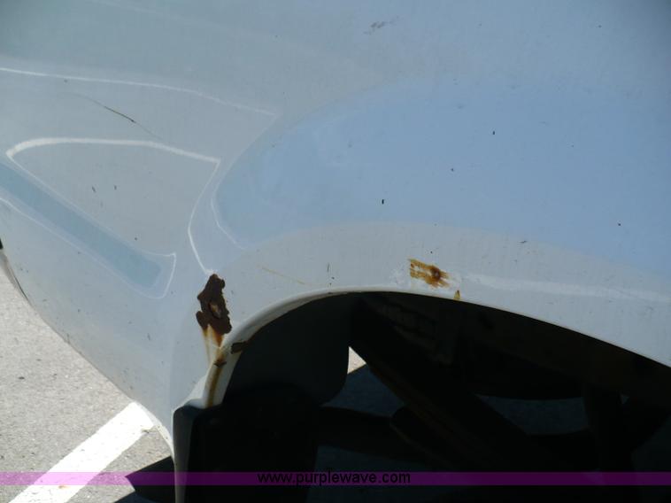 image for item B6318 2000 Ford F250 XLT Super Duty pickup truck