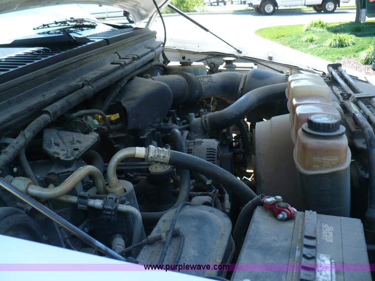 image for item B6318 2000 Ford F250 XLT Super Duty pickup truck