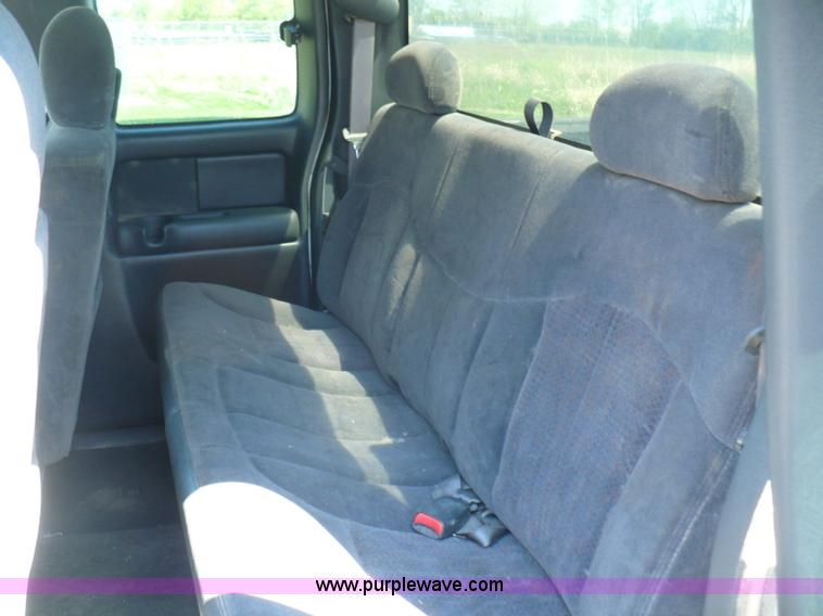 image for item B6321 2001 Chevrolet Silverado K1500 Z71 Off Road extended cab pickup truck