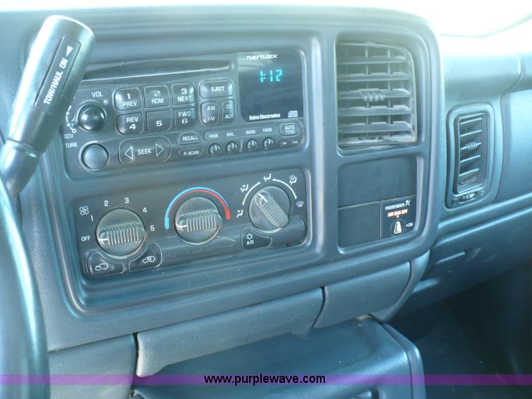 image for item B6321 2001 Chevrolet Silverado K1500 Z71 Off Road extended cab pickup truck