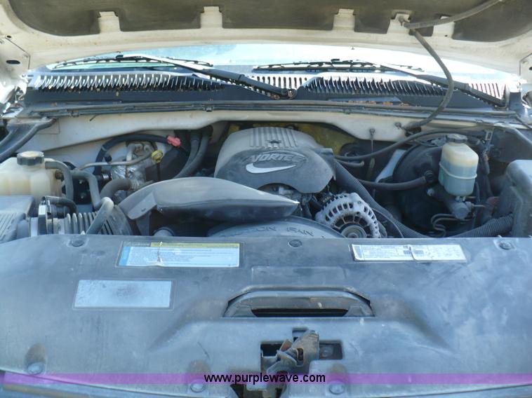 image for item B6321 2001 Chevrolet Silverado K1500 Z71 Off Road extended cab pickup truck