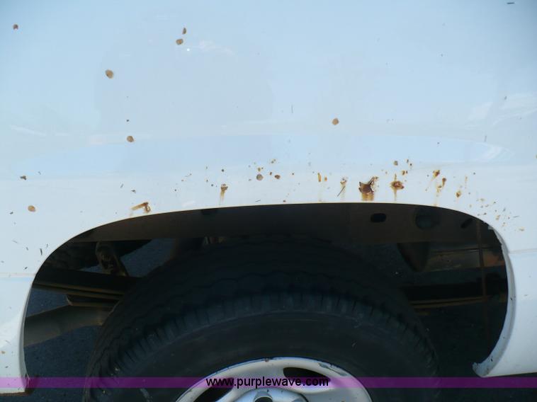 image for item B6321 2001 Chevrolet Silverado K1500 Z71 Off Road extended cab pickup truck