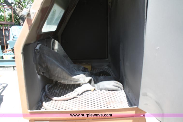 image for item B6517 Zero sand blasting cabinet