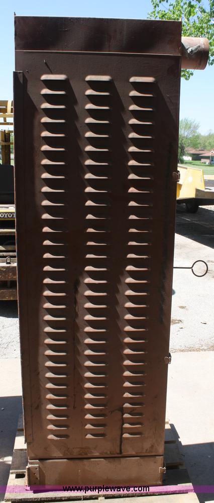 image for item B6517 Zero sand blasting cabinet