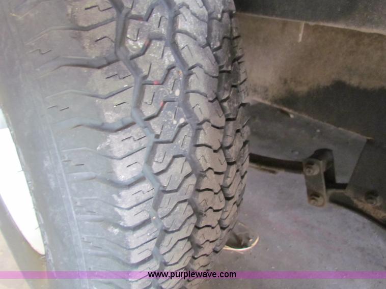 image for item B7227 18' V-nose enclosed concessions trailer