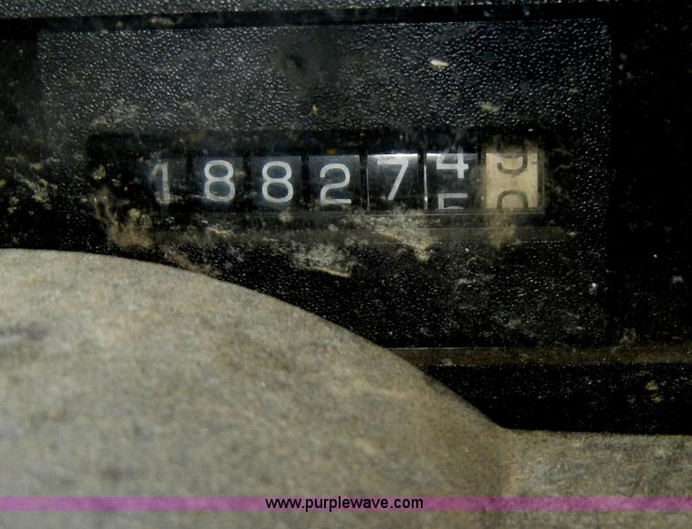 image for item C4265 1996 Chevrolet Kodiak insulation truck