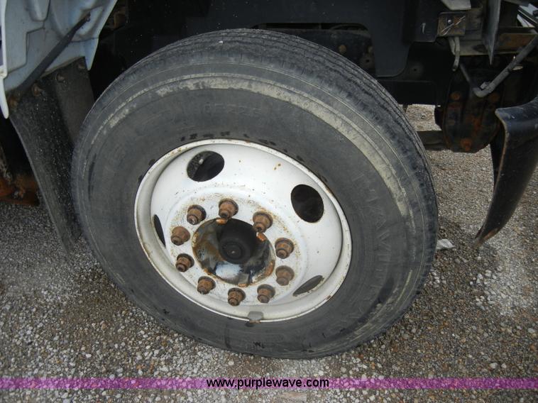 image for item C4265 1996 Chevrolet Kodiak insulation truck