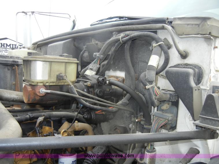 image for item C4265 1996 Chevrolet Kodiak insulation truck