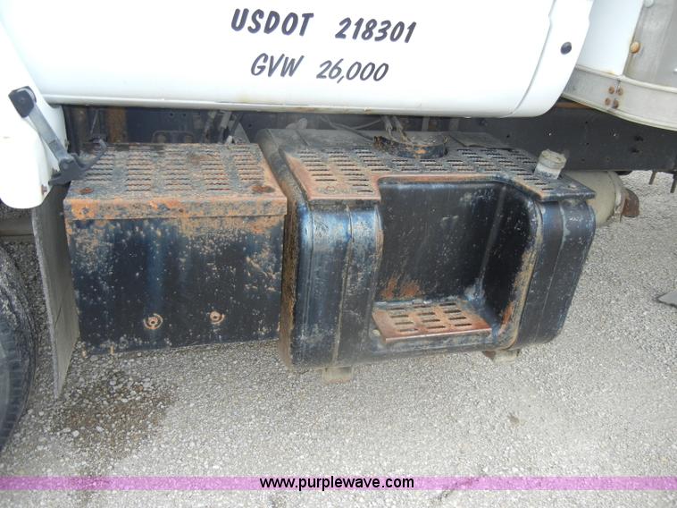 image for item C4265 1996 Chevrolet Kodiak insulation truck