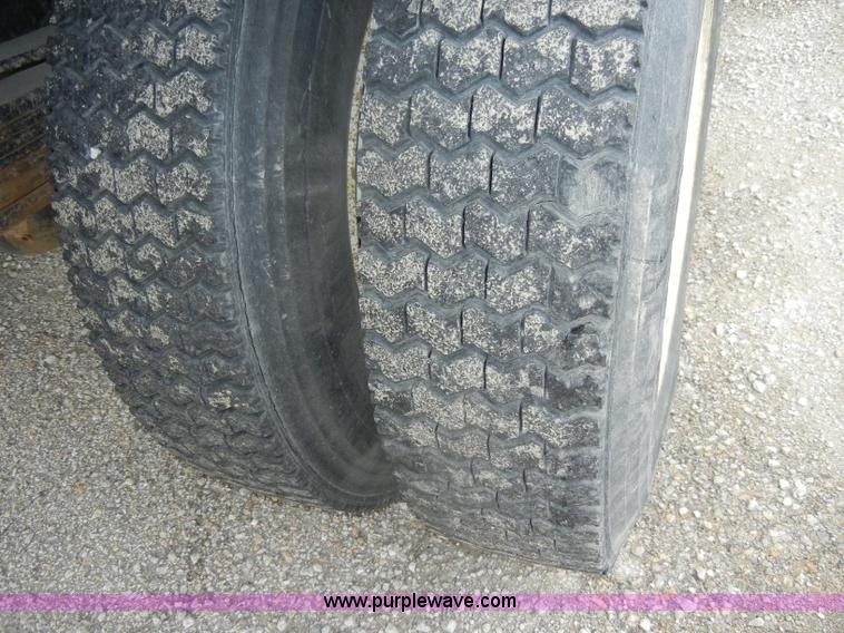 image for item C4265 1996 Chevrolet Kodiak insulation truck