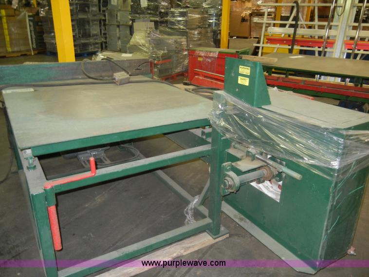 image for item C4271 Rippit pallet dismantler unit