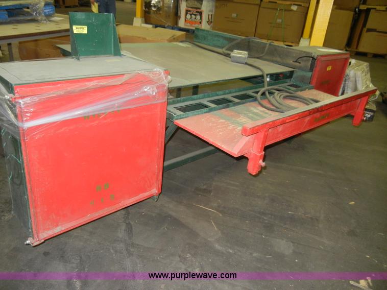 image for item C4271 Rippit pallet dismantler unit