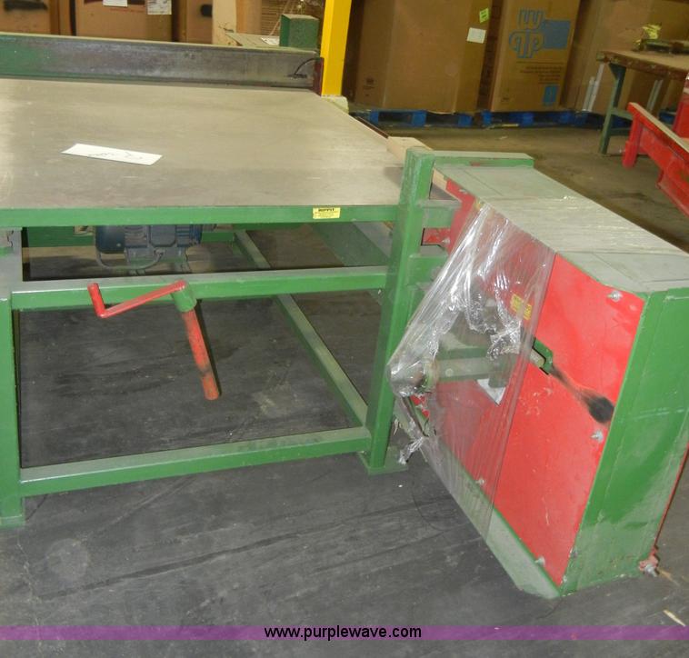 image for item C4275 Rippit pallet dismantler unit