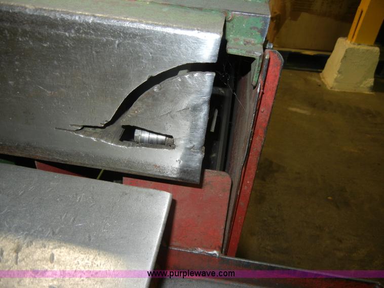 image for item C4275 Rippit pallet dismantler unit