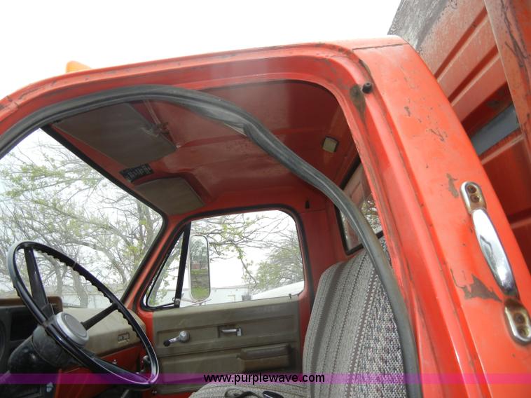 image for item C4284 1974 Chevrolet Custom C60 grain truck