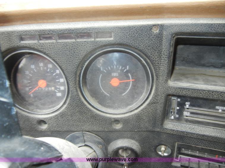 image for item C4284 1974 Chevrolet Custom C60 grain truck