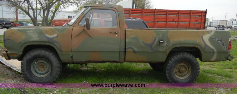 image for item C4286 1976 Dodge M880 pickup truck