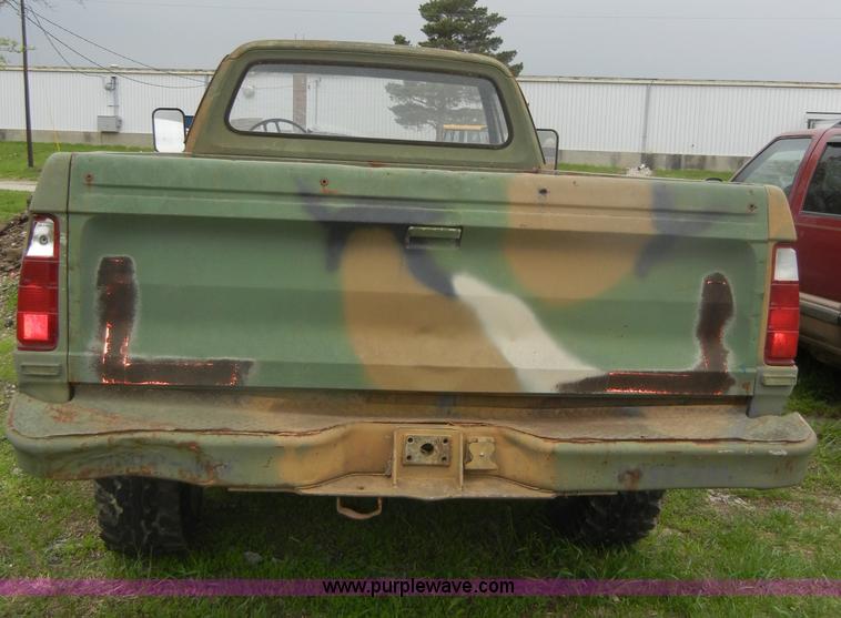 image for item C4286 1976 Dodge M880 pickup truck