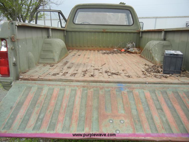 image for item C4286 1976 Dodge M880 pickup truck