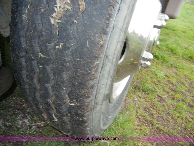 image for item C4291 1993 Chevrolet Fleetwood Bounder RV camper