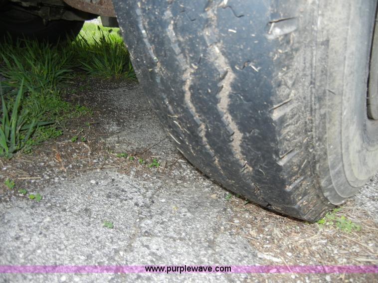 image for item C4291 1993 Chevrolet Fleetwood Bounder RV camper