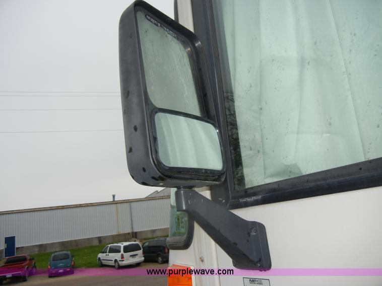 image for item C4291 1993 Chevrolet Fleetwood Bounder RV camper