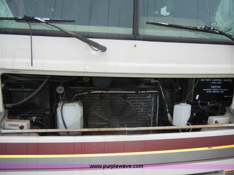image for item C4291 1993 Chevrolet Fleetwood Bounder RV camper