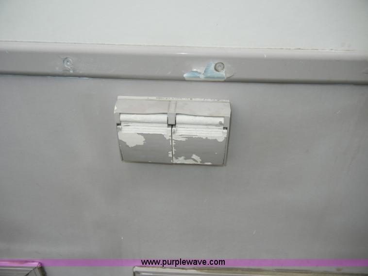 image for item C4291 1993 Chevrolet Fleetwood Bounder RV camper